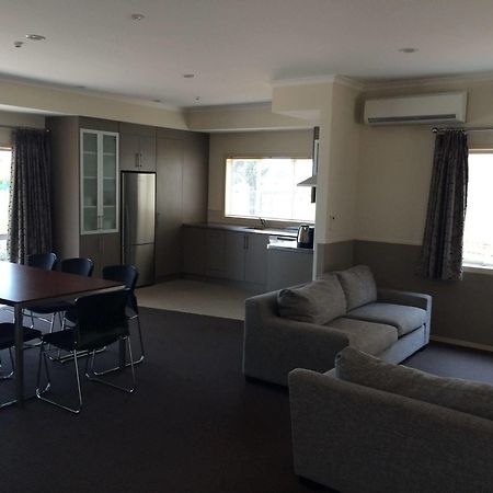Bruce Pulman Lodge Papakura Exteriér fotografie