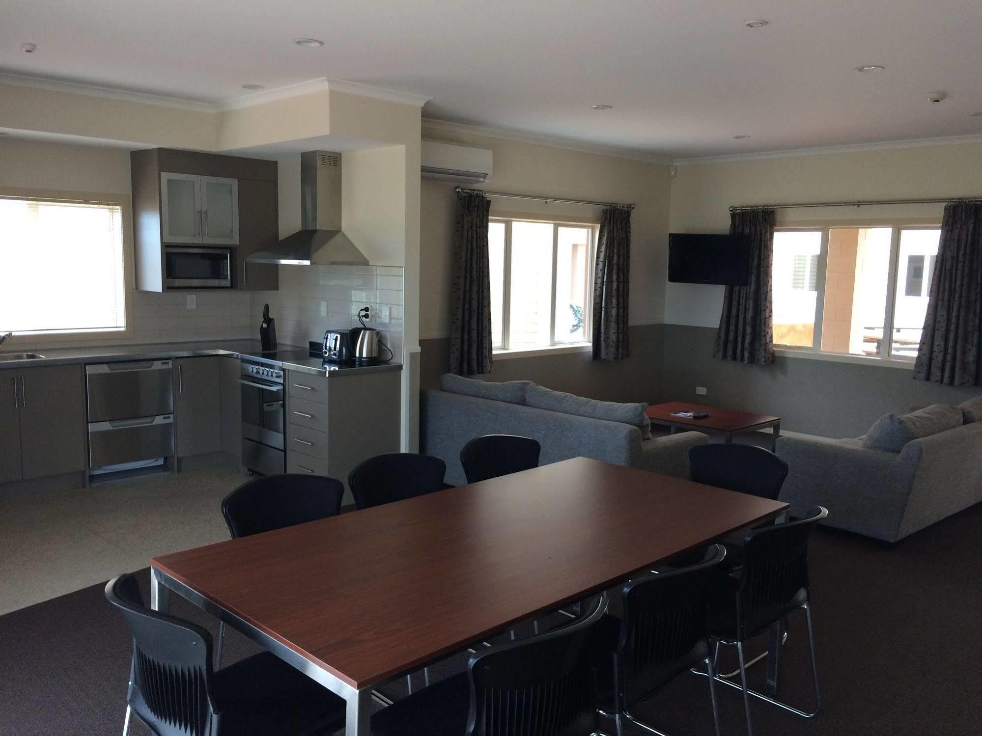 Bruce Pulman Lodge Papakura Exteriér fotografie