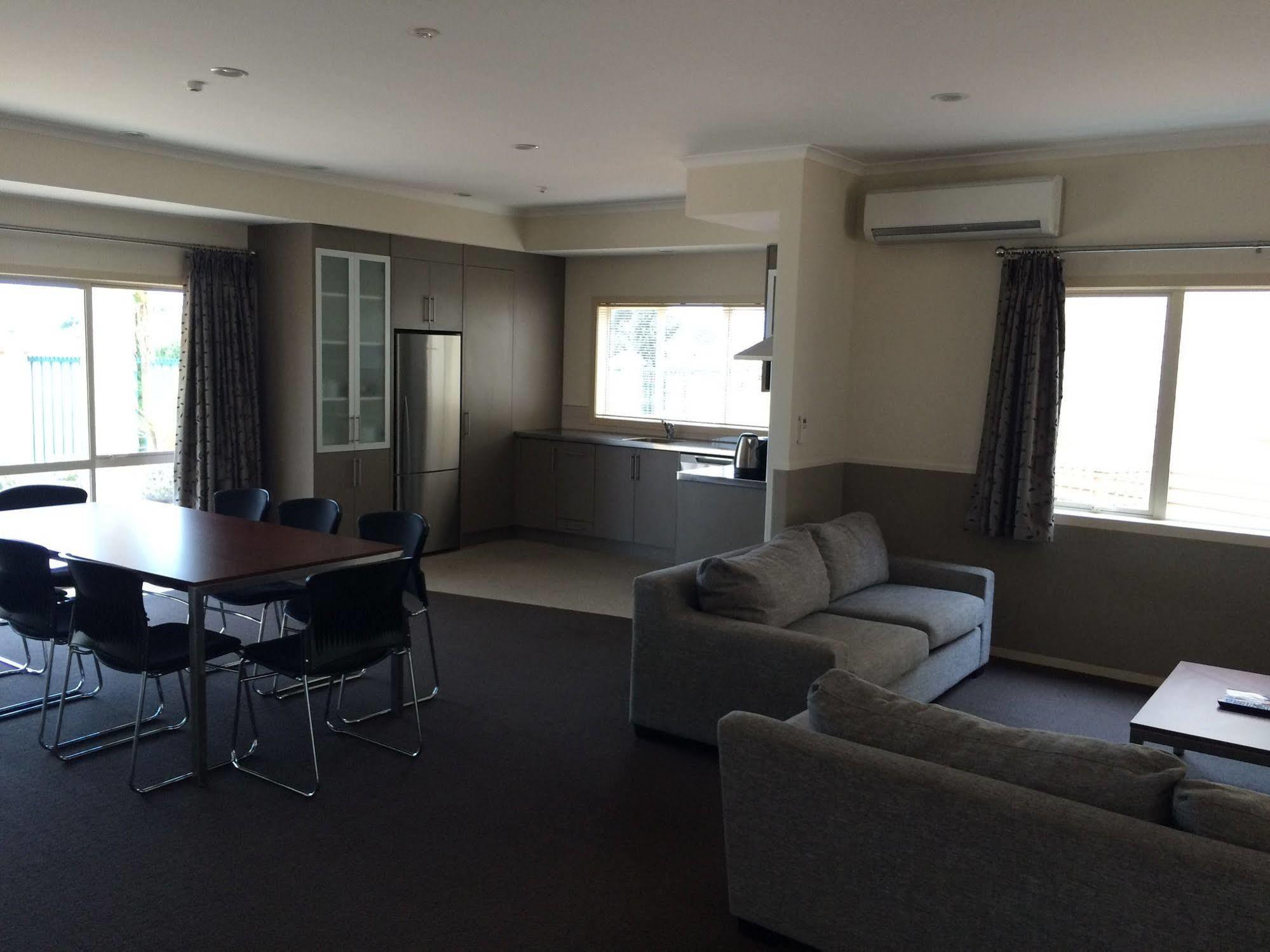 Bruce Pulman Lodge Papakura Exteriér fotografie